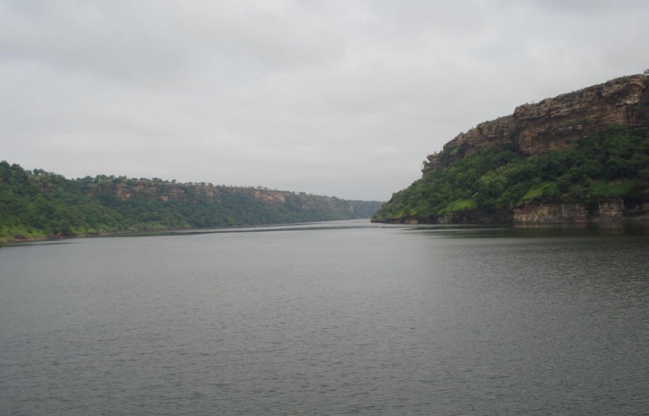 Gandhi Sagar Sanctuary, Mandsaur, Madhya Pradesh - Vushii.com Gandhi Sagar Sanctuary, Mandsaur, Madhya Pradesh - Vushii.com